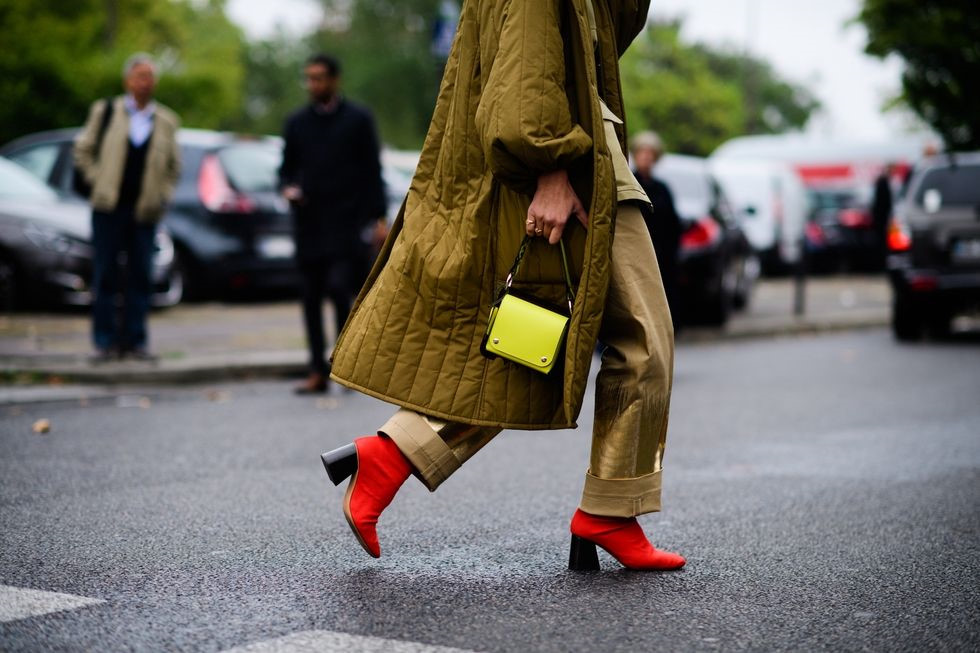 Vàng và đỏ: Xu hướng sắc màu nổi bật năm 2018